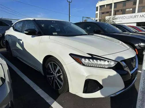 2021 Nissan Maxima SV FWD photo