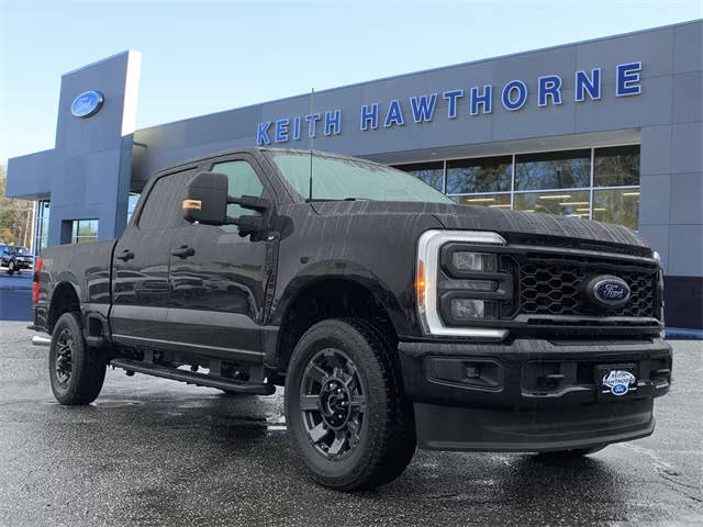 2023 Ford F-250 Super Duty XLT 4WD photo