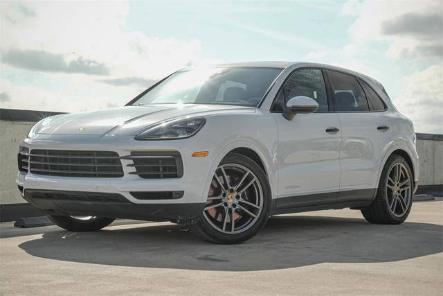 2022 Porsche Cayenne S AWD photo