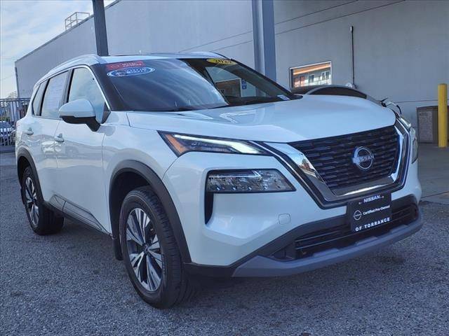 2022 Nissan Rogue SV FWD photo