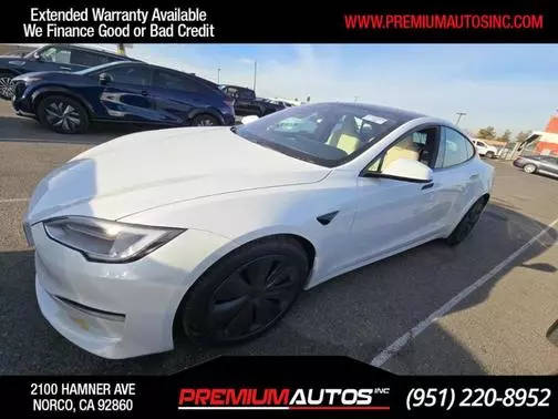 2022 Tesla Model S  AWD photo