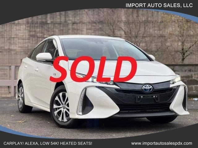 2020 Toyota Prius Prime LE FWD photo