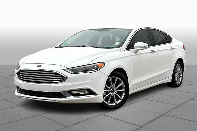 2017 Ford Fusion SE FWD photo