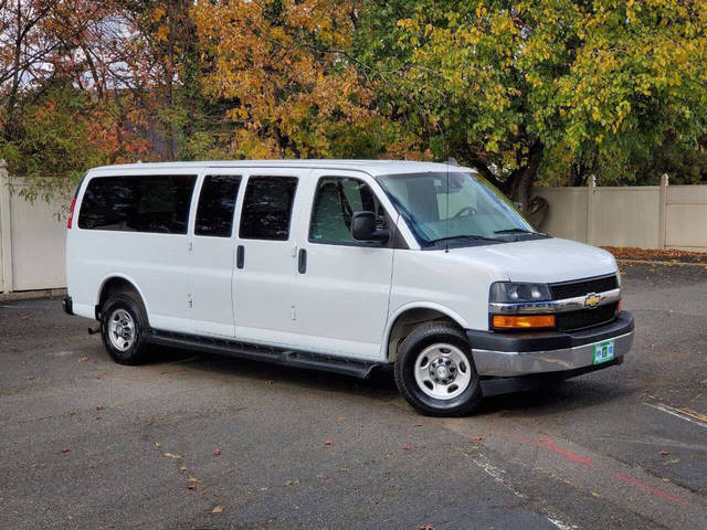 2020 Chevrolet Express LT RWD photo