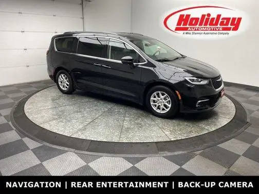 2022 Chrysler Pacifica Minivan Touring L FWD photo