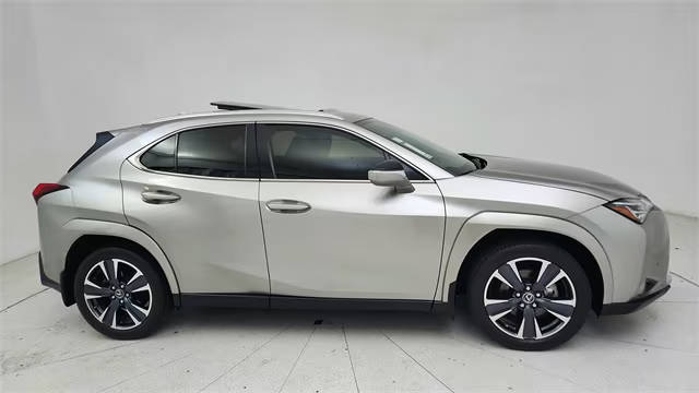 2022 Lexus UX UX 200 FWD photo