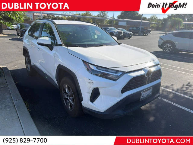 2022 Toyota RAV4 XLE FWD photo