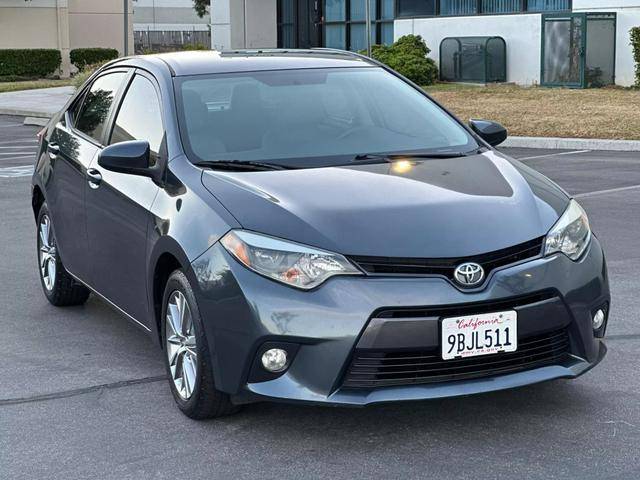 2015 Toyota Corolla LE Plus FWD photo