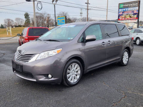 2015 Toyota Sienna Ltd Premium AWD photo