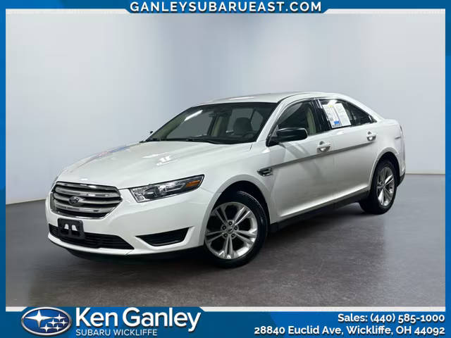 2016 Ford Taurus SE FWD photo