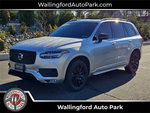 2016 Volvo XC90 T6 Momentum AWD photo