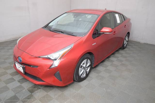 2017 Toyota Prius Three FWD photo