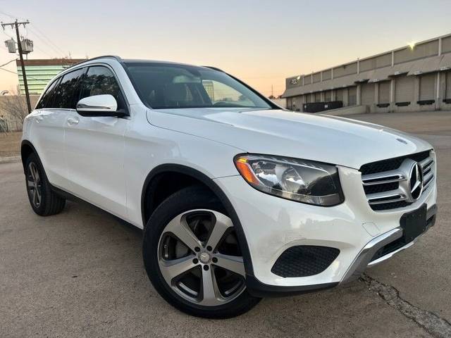 2016 Mercedes-Benz GLC-Class GLC 300 RWD photo