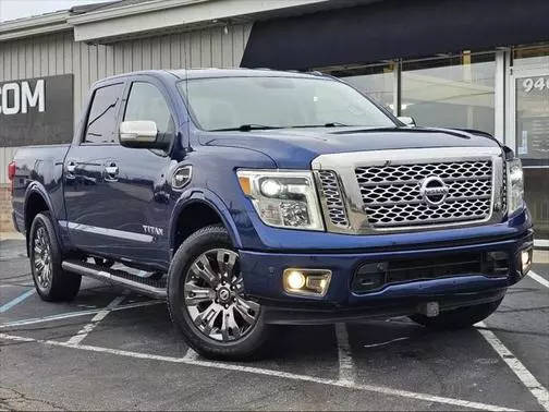 2017 Nissan Titan Platinum Reserve 4WD photo