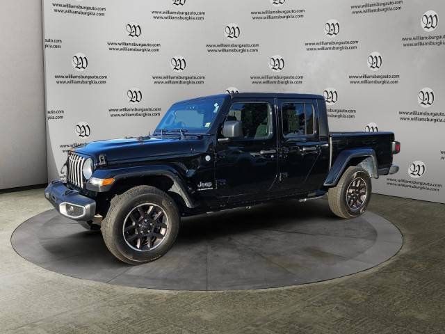 2023 Jeep Gladiator Overland 4WD photo