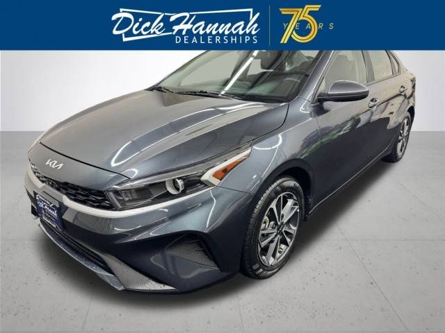 2023 Kia Forte LXS FWD photo