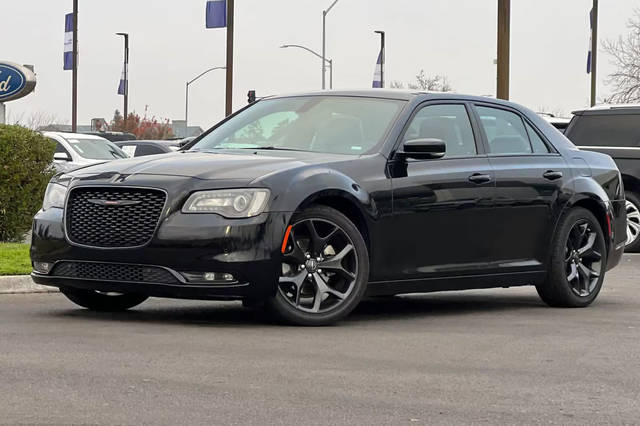 2022 Chrysler 300 300S RWD photo