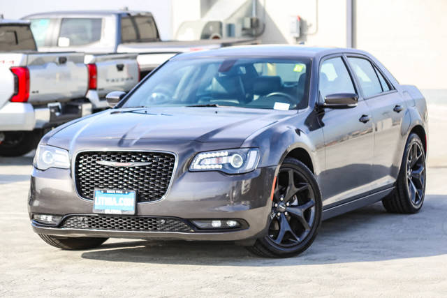 2022 Chrysler 300 300S RWD photo