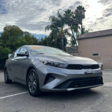 2022 Kia Forte LXS FWD photo
