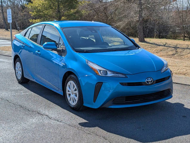 2022 Toyota Prius LE FWD photo