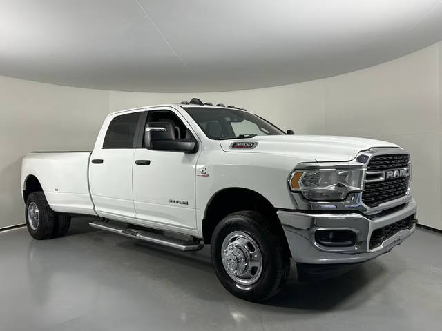 2023 Ram 3500 Big Horn 4WD photo