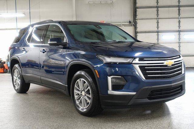 2022 Chevrolet Traverse LT Cloth FWD photo