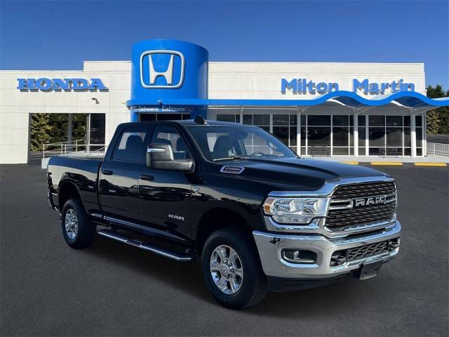 2023 Ram 2500 Big Horn 4WD photo