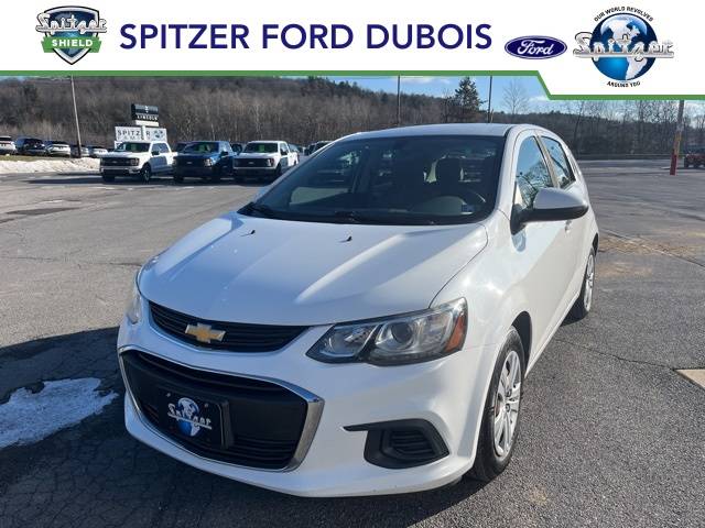 2017 Chevrolet Sonic LT FWD photo
