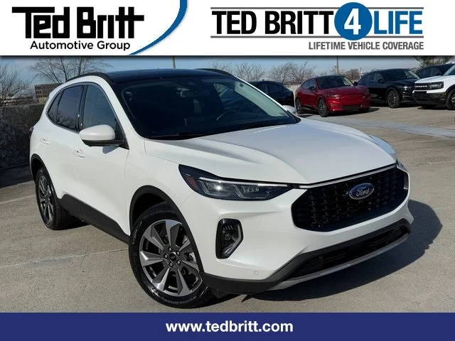 2023 Ford Escape Platinum AWD photo