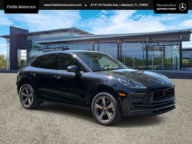2023 Porsche Macan T AWD photo