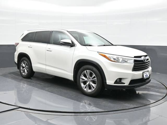 2015 Toyota Highlander XLE FWD photo