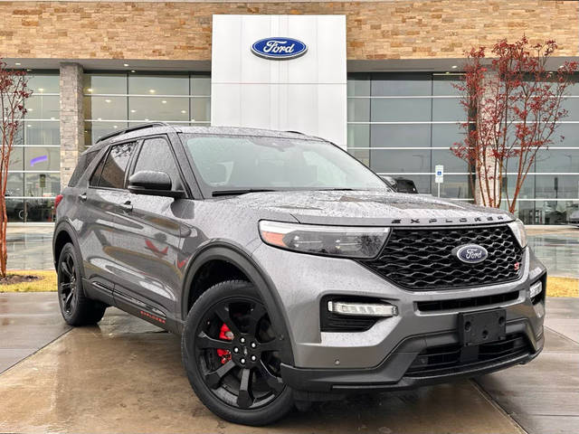 2021 Ford Explorer ST 4WD photo