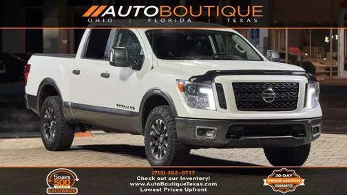 2018 Nissan Titan PRO-4X 4WD photo