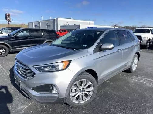 2022 Ford Edge Titanium AWD photo