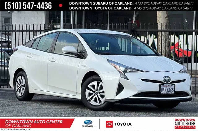 2017 Toyota Prius Two FWD photo