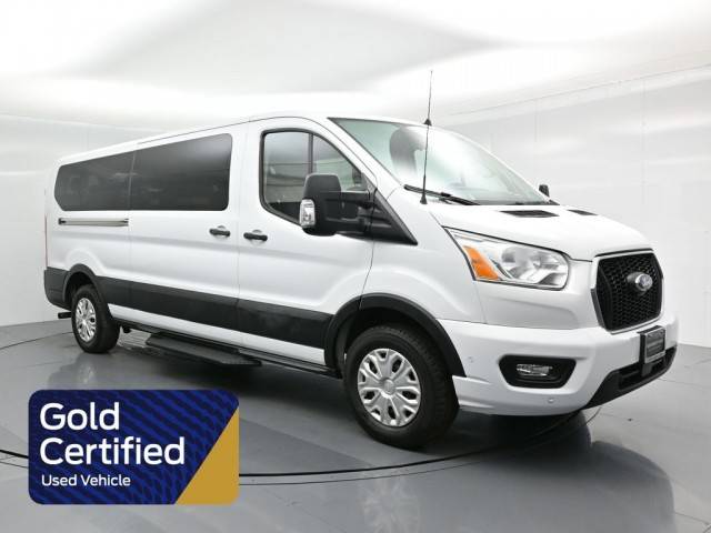 2021 Ford Transit Passenger Wagon XLT RWD photo