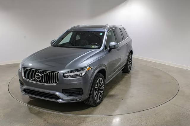 2020 Volvo XC90 Momentum AWD photo