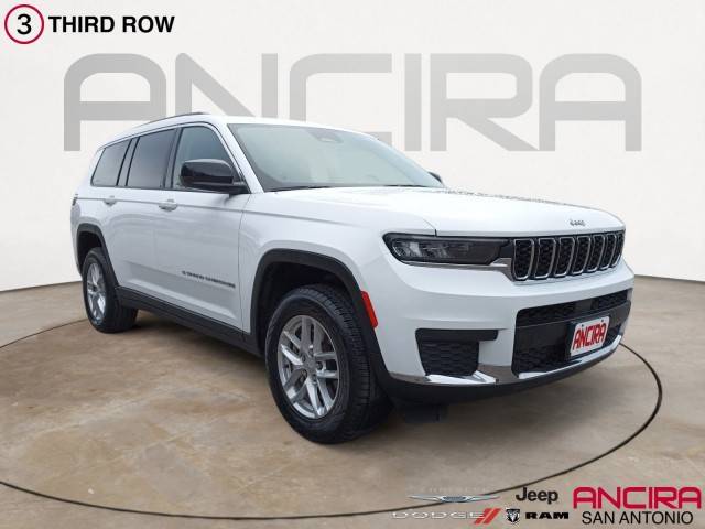 2023 Jeep Grand Cherokee L Laredo RWD photo