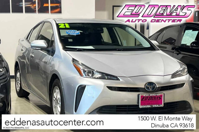 2021 Toyota Prius L Eco FWD photo