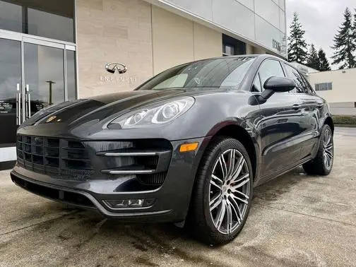 2017 Porsche Macan Turbo AWD photo