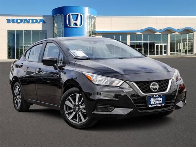 2022 Nissan Versa SV FWD photo