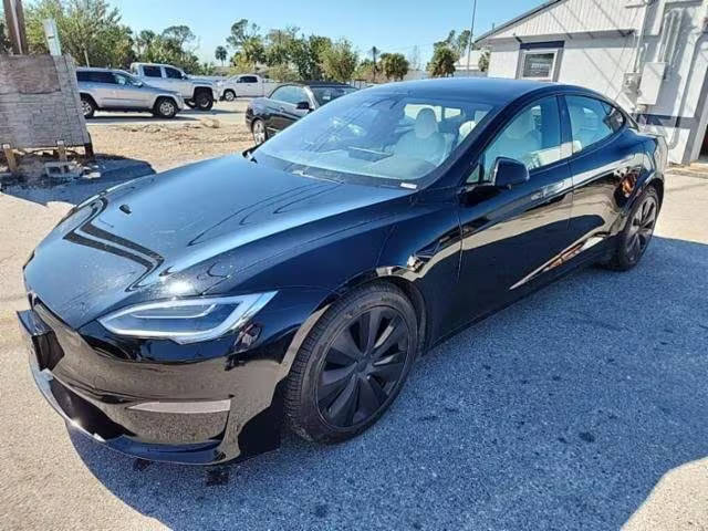 2022 Tesla Model S Plaid AWD photo