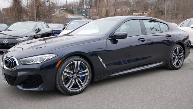 2022 BMW 8 Series 840i RWD photo