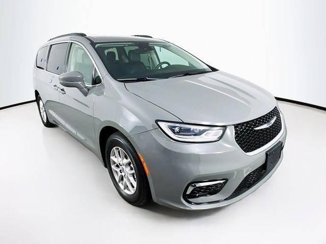 2022 Chrysler Pacifica Minivan Touring L FWD photo