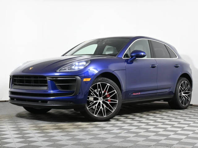 2022 Porsche Macan S AWD photo