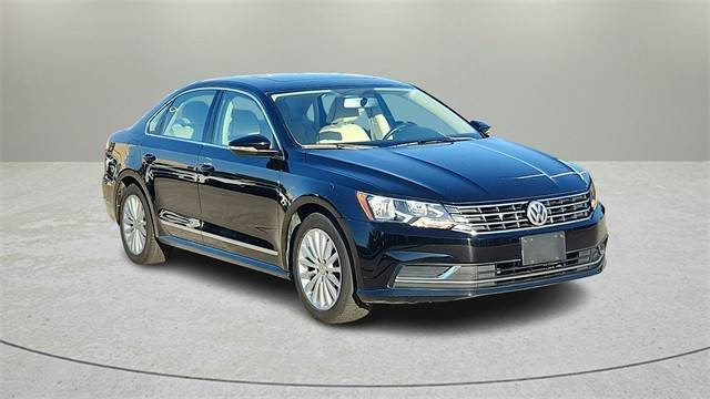 2016 Volkswagen Passat 1.8T SE FWD photo