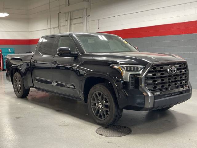 2022 Toyota Tundra Platinum 4WD photo