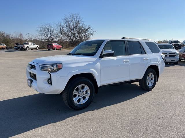 2023 Toyota 4Runner SR5 4WD photo