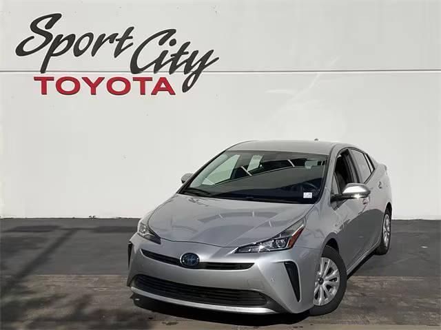 2022 Toyota Prius LE FWD photo