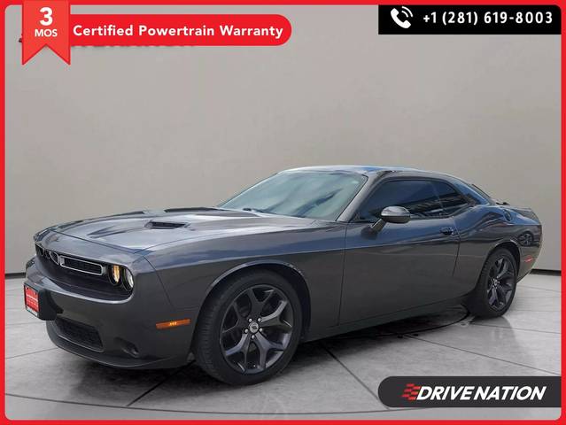 2018 Dodge Challenger SXT RWD photo